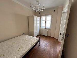 Pronájem bytu 2+1, Praha - Malá Strana, Zámecká, 47 m2