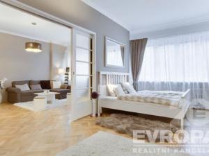Pronájem bytu 2+kk, Praha - Smíchov, U Nikolajky, 74 m2