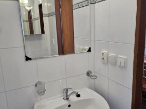 Pronájem bytu 2+1, Olomouc, U kovárny, 58 m2