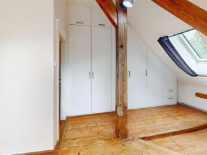 Prodej bytu 3+1, Průhonice, Říčanská, 171 m2