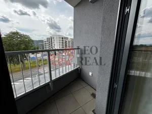 Pronájem bytu 1+kk, Praha - Modřany, Komořanská, 35 m2