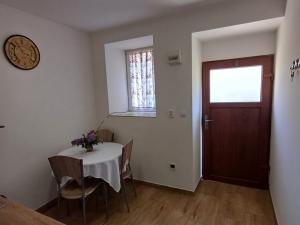 Pronájem bytu 1+1, Čelákovice, Vořechovka, 35 m2