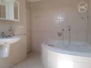 Pronájem bytu 3+kk, Staré Město, Huštěnovská, 75 m2