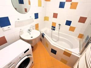Pronájem bytu 2+kk, Praha - Libeň, Kovanecká, 56 m2