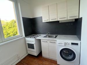 Pronájem bytu 2+1, Praha - Vinohrady, Hollarovo náměstí, 47 m2