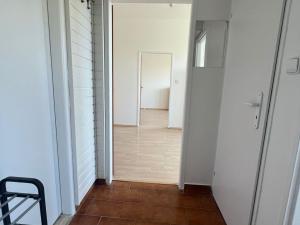 Pronájem bytu 2+1, Praha - Vinohrady, Hollarovo náměstí, 47 m2