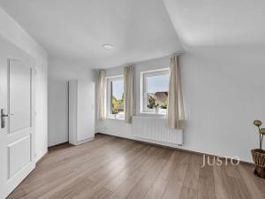 Pronájem rodinného domu, Mukařov, Kopretinová, 140 m2