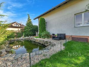 Pronájem rodinného domu, Mukařov, Kopretinová, 140 m2