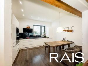 Prodej rodinného domu, Brno, 222 m2