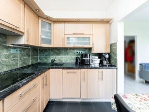 Prodej bytu 2+1, Praha - Hlubočepy, Renoirova, 43 m2