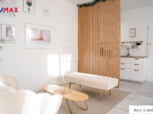 Prodej ubytování, Zvěrkovice, 372 m2