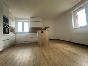 Prodej bytu 2+1, Chomutov, Mostecká, 65 m2