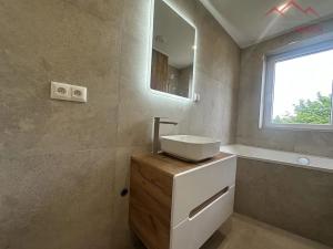 Prodej bytu 2+1, Chomutov, Mostecká, 65 m2