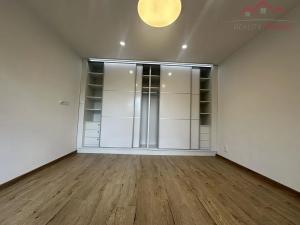 Prodej bytu 2+1, Chomutov, Mostecká, 65 m2