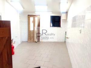 Pronájem obchodního prostoru, Znojmo, Vídeňská třída, 300 m2