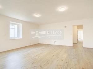 Prodej bytu 3+kk, Líšťany, Hunčice, 73 m2