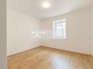 Prodej bytu 3+kk, Líšťany, Hunčice, 73 m2