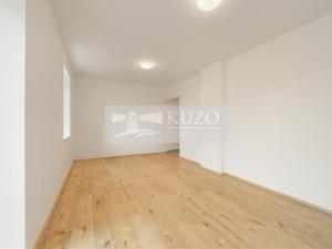 Prodej bytu 3+kk, Líšťany, Hunčice, 73 m2