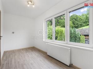 Prodej bytu 3+1, Janská, 58 m2