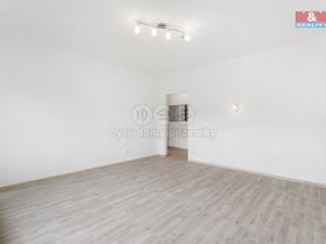 Prodej bytu 3+1, Janská, 58 m2