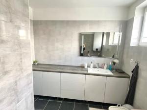 Prodej bytu 3+1, Ostrava, Edisonova, 72 m2