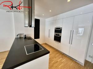 Pronájem bytu 3+kk, Praha - Karlín, 127 m2