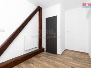 Pronájem bytu 3+1, Pardubice - Bílé Předměstí, Dašická, 80 m2