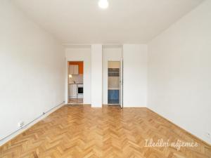Pronájem bytu 2+1, Praha - Vršovice, Vršovická, 49 m2