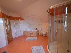 Prodej rodinného domu, Česká Ves, Haškova, 190 m2