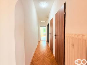 Pronájem bytu 3+kk, Praha, Na bitevní pláni, 68 m2