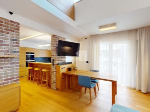 Prodej bytu 3+kk, Praha - Libeň, Novovysočanská, 101 m2