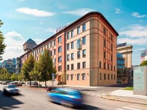 Pronájem kanceláře, Praha - Holešovice, Jankovcova, 564 m2