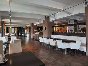Pronájem kanceláře, Praha - Holešovice, Jankovcova, 564 m2