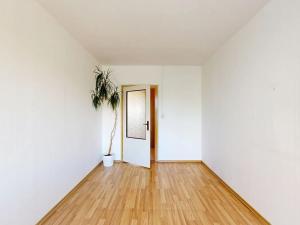 Prodej bytu 3+1, Praha - Řepy, Zrzavého, 74 m2