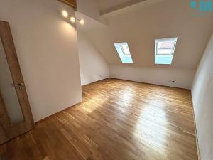 Pronájem bytu 3+kk, Třebíč, Martinské nám., 79 m2