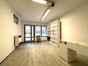 Pronájem obchodního prostoru, České Budějovice, Jírovcova, 30 m2