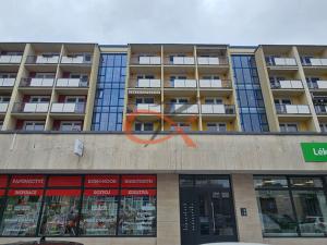 Prodej bytu 3+1, Vsetín, nám. Svobody, 72 m2