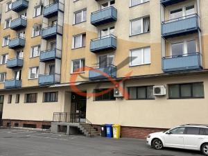 Prodej bytu 3+1, Vsetín, nám. Svobody, 72 m2