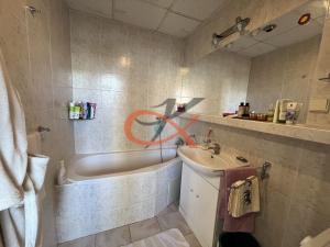 Prodej bytu 3+1, Vsetín, nám. Svobody, 72 m2