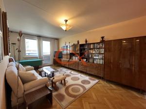 Prodej bytu 3+1, Vsetín, nám. Svobody, 72 m2