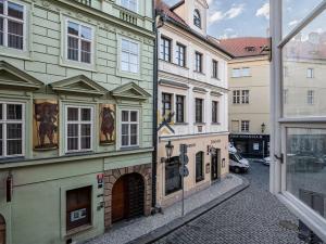 Pronájem obchodního prostoru, Praha - Staré Město, Husova, 56 m2