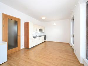 Pronájem kanceláře, Praha - Liboc, Evropská, 33 m2