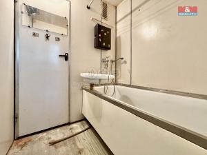 Prodej bytu 2+1, Chomutov, Bezručova, 56 m2