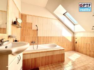 Prodej bytu 3+1, Chotěšov, Nová, 83 m2