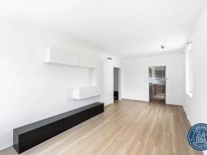 Pronájem bytu 3+kk, Praha - Žižkov, Jeseniova, 72 m2