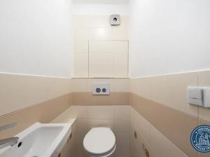 Pronájem bytu 3+kk, Praha - Žižkov, Jeseniova, 72 m2