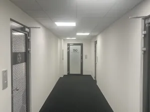 Pronájem kanceláře, Praha - Karlín, Křižíkova, 250 m2
