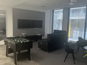Pronájem kanceláře, Praha - Karlín, Křižíkova, 250 m2