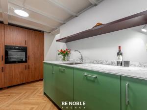 Prodej bytu 2+kk, Praha - Smíchov, Na Valentince, 100 m2