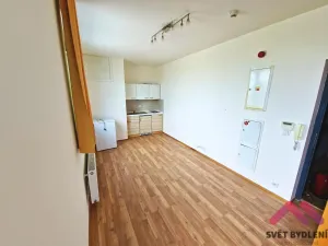 Pronájem bytu 1+kk, Praha - Jinonice, V zářezu, 21 m2